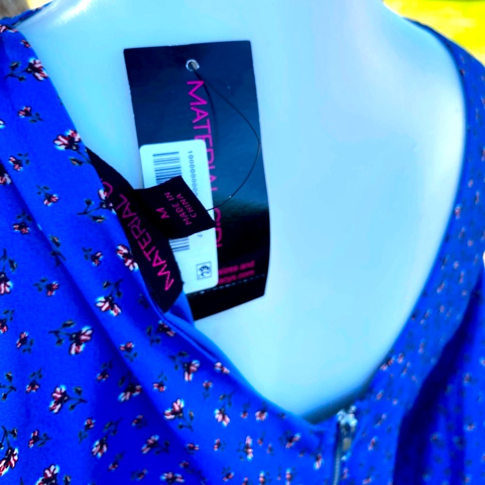 Material Girl - Picture 4 of 4